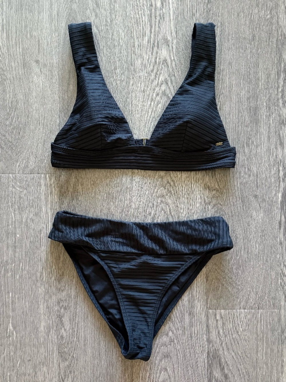 Rip Curl Premium Surf Deep V Bikini - Medium - Like New